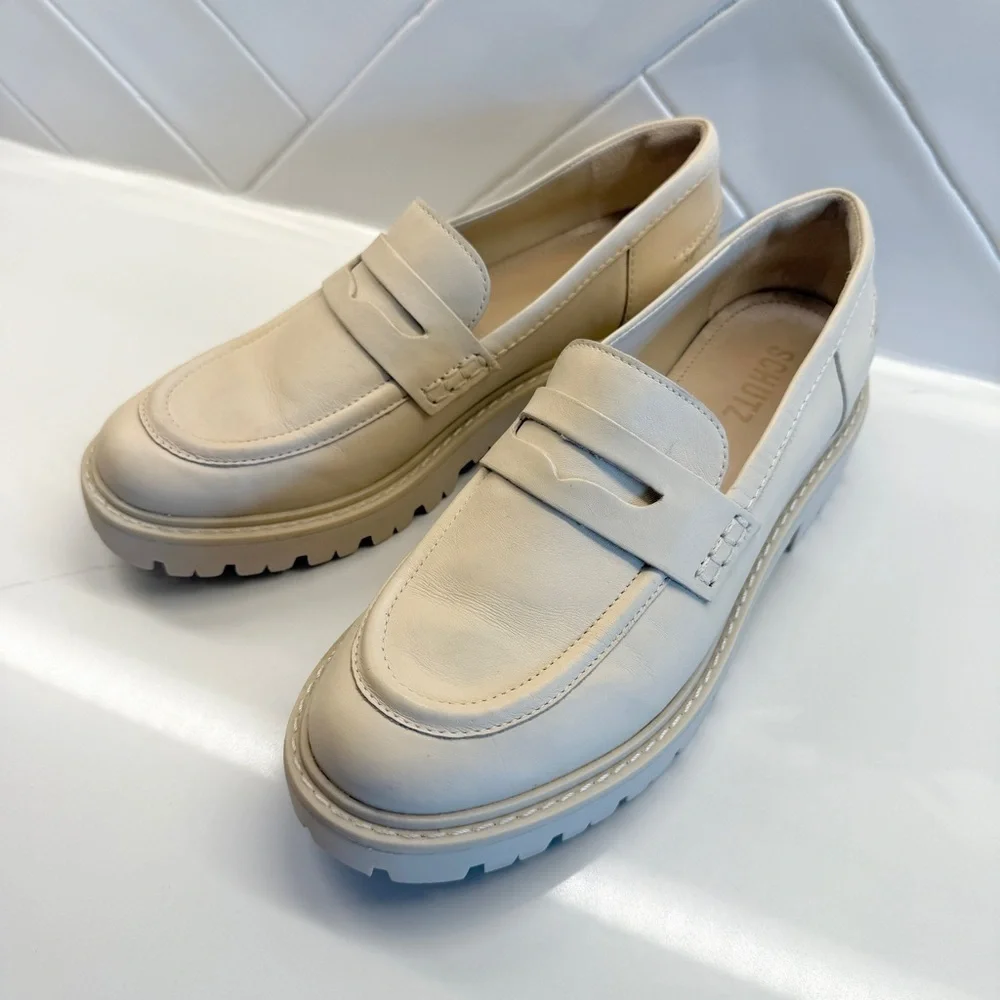 Schutz Women's Christie Weekend Ivory Loafers 7.5 Slip-On Lug Sole Casual Shoes